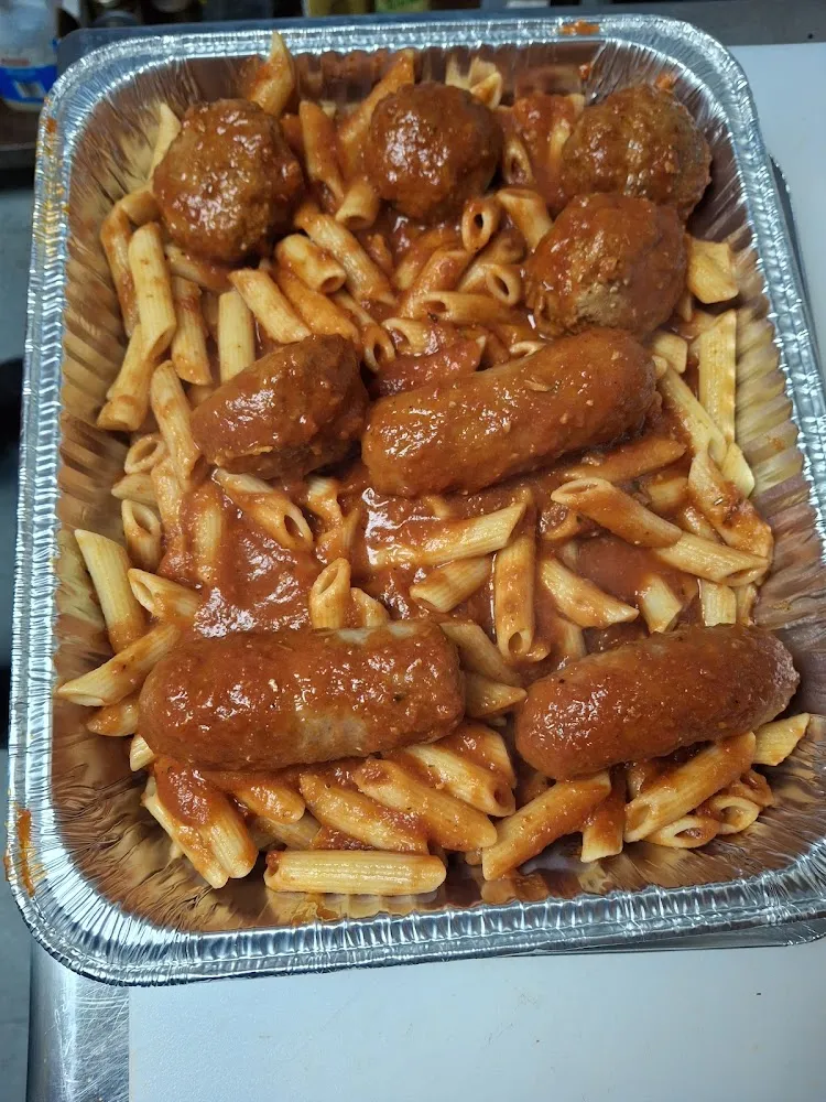 Family Oenne with Sausage and Meatball